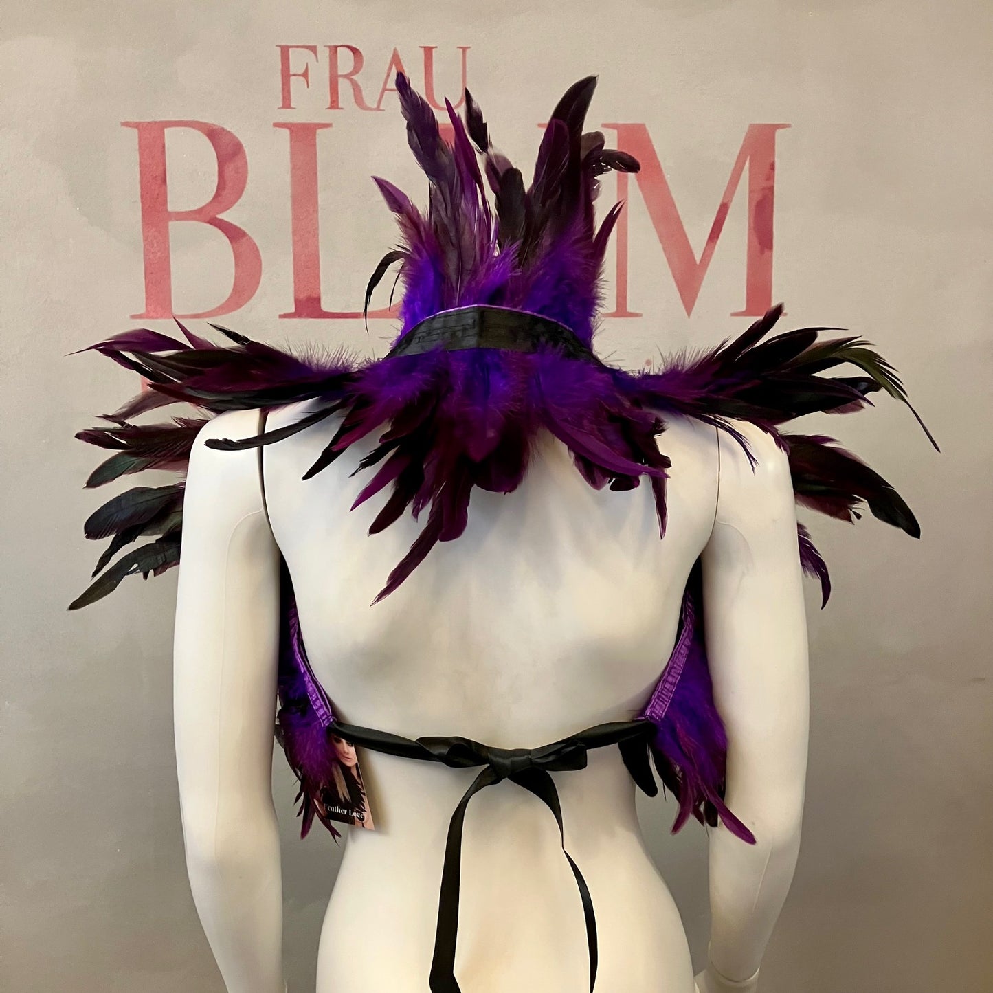 Federstola FRAU BLUM