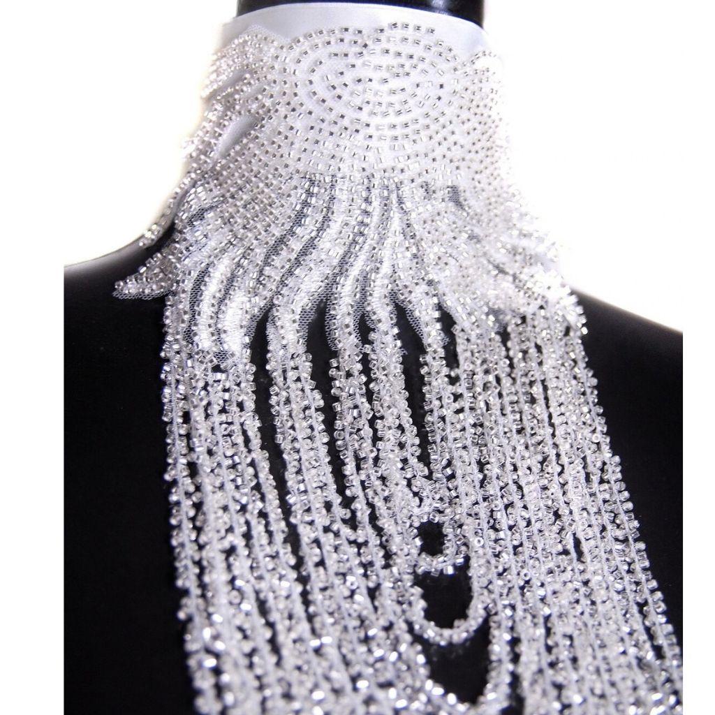 WHITE RAIN Choker