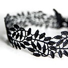 LEAVES CHOKER