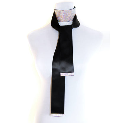 MULTIPLE CHOICE Satin-Schal